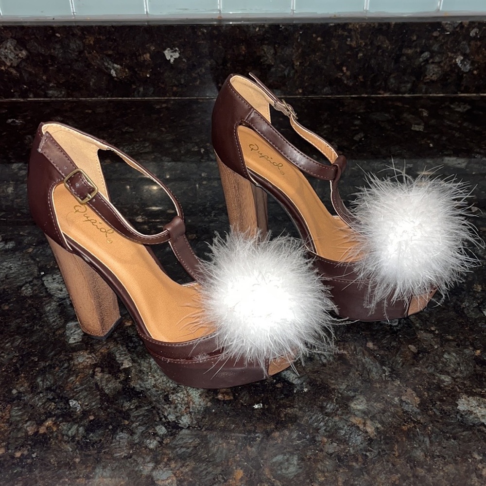 Brown platform heels! Never worn